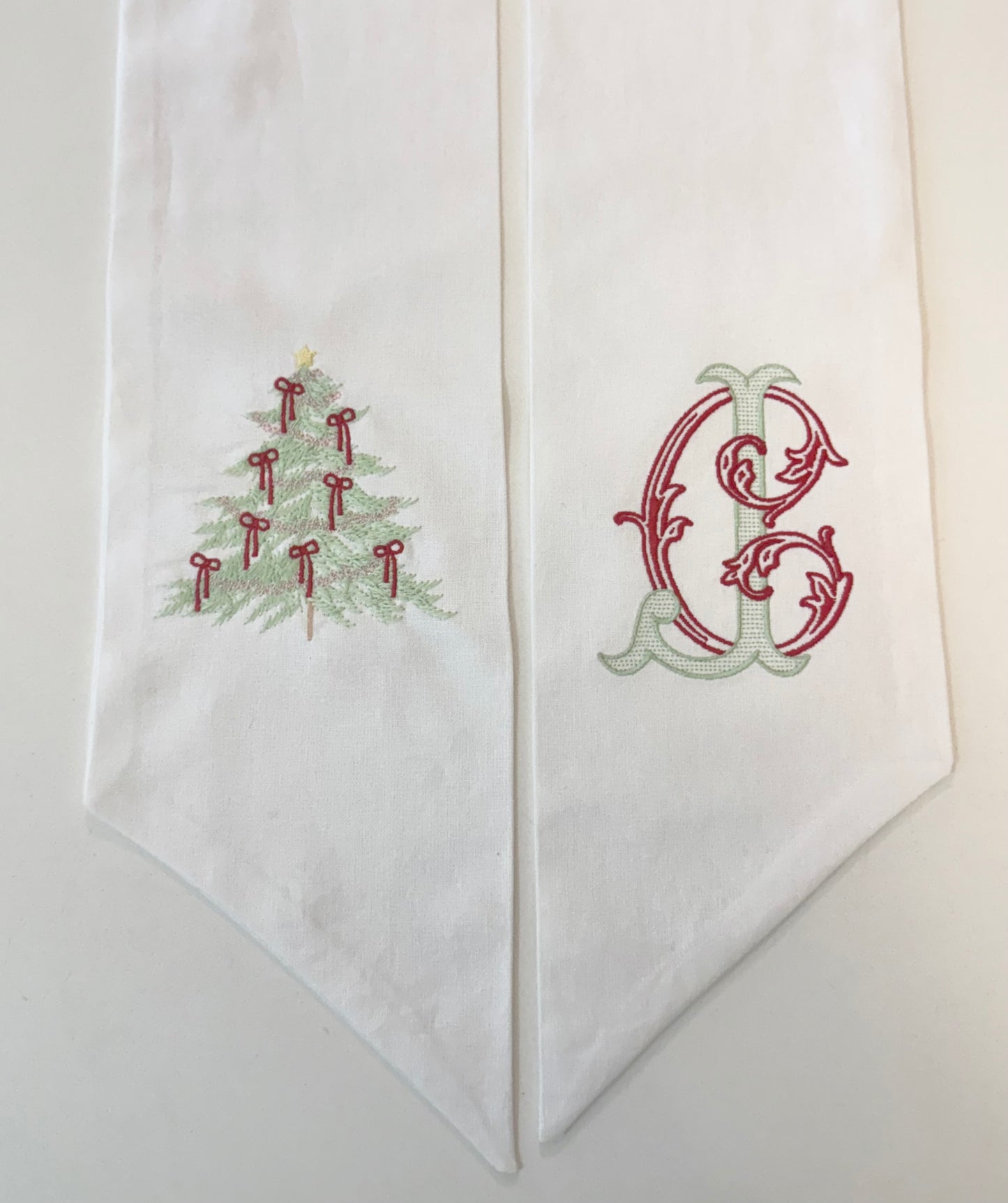 Vintage Christmas Wreath Sash